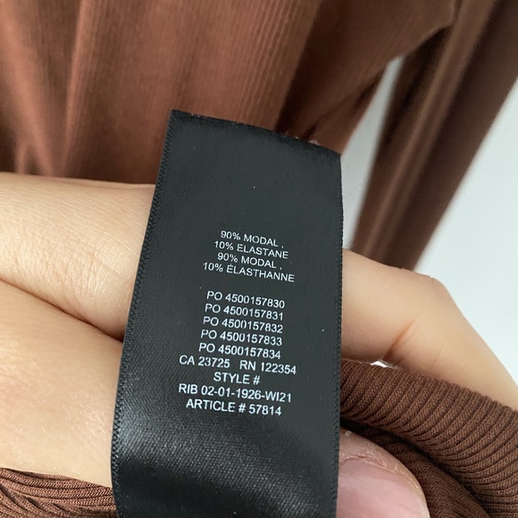 SUNDAY BEST Freshman Turtle Neck in Cognac Size: S - Picture 4 of 5